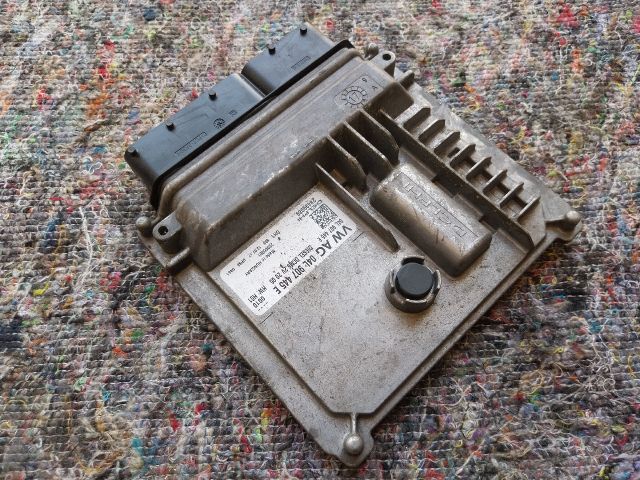 bontott SKODA OCTAVIA III Motorvezérlő