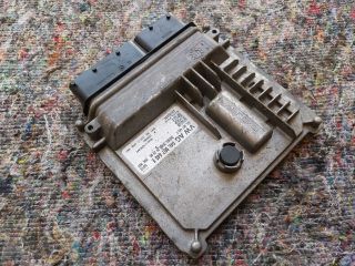 bontott SKODA OCTAVIA III Motorvezérlő