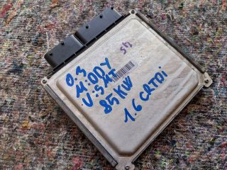 bontott SKODA OCTAVIA III Motorvezérlő