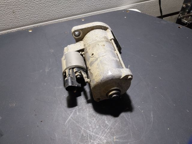 bontott SKODA OCTAVIA III Önindító