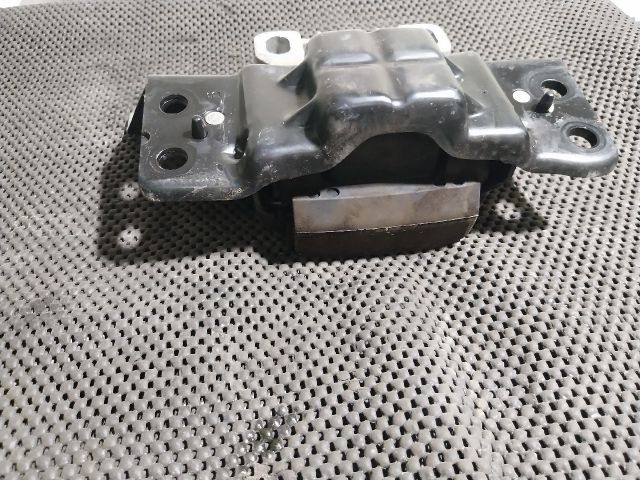 bontott SKODA OCTAVIA III Váltó Tartó Bak (Pozíciófüggetlen)