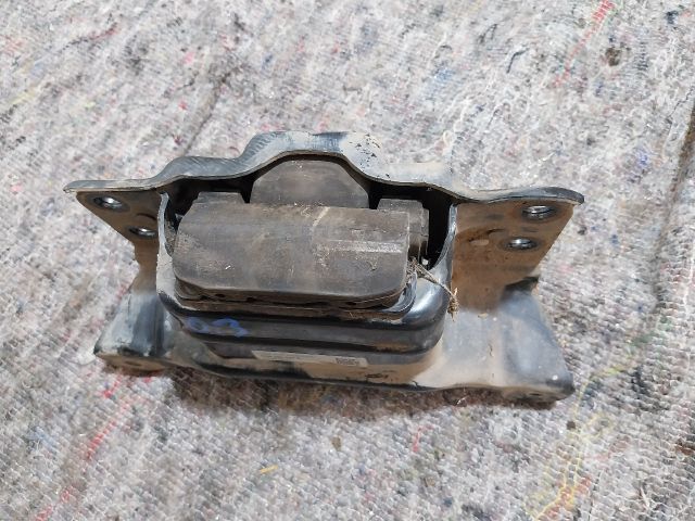 bontott SKODA OCTAVIA III Váltó Tartó Bak (Pozíciófüggetlen)