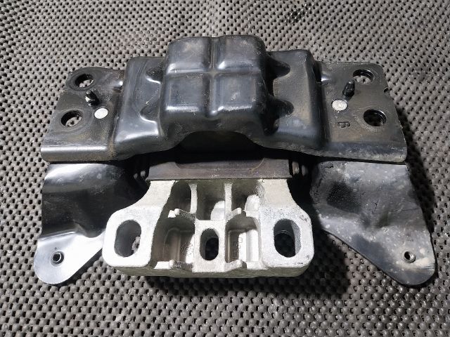 bontott SKODA OCTAVIA III Váltó Tartó Bak (Pozíciófüggetlen)