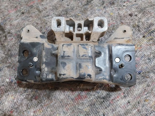 bontott SKODA OCTAVIA III Váltó Tartó Bak (Pozíciófüggetlen)