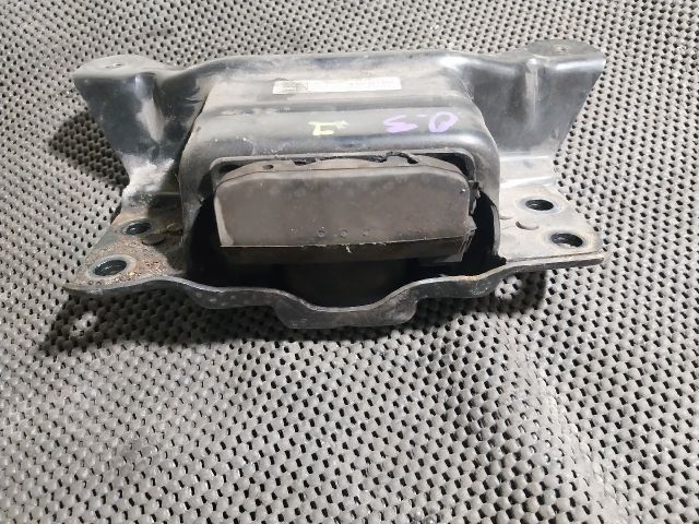 bontott SKODA OCTAVIA III Váltó Tartó Bak (Pozíciófüggetlen)