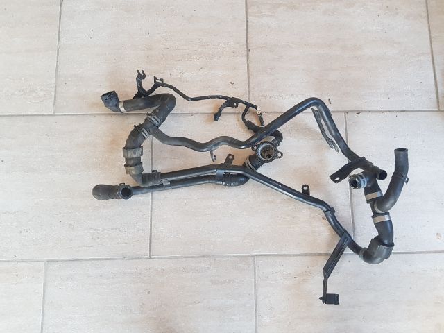 bontott SKODA OCTAVIA III Vízcső