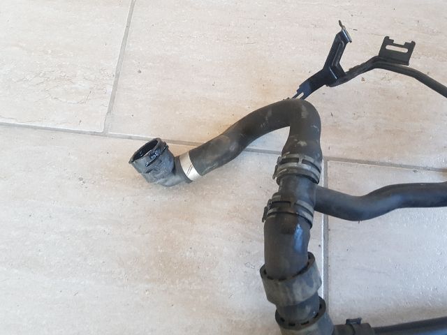 bontott SKODA OCTAVIA III Vízcső