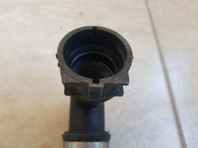 bontott SKODA OCTAVIA III Vízcső