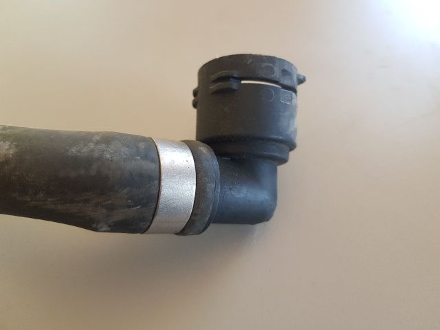 bontott SKODA OCTAVIA III Vízcső