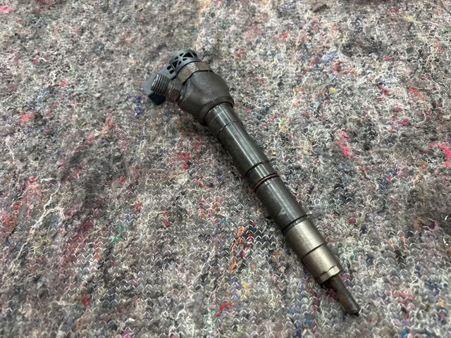 bontott SKODA OCTAVIA III Porlasztó (1 db)