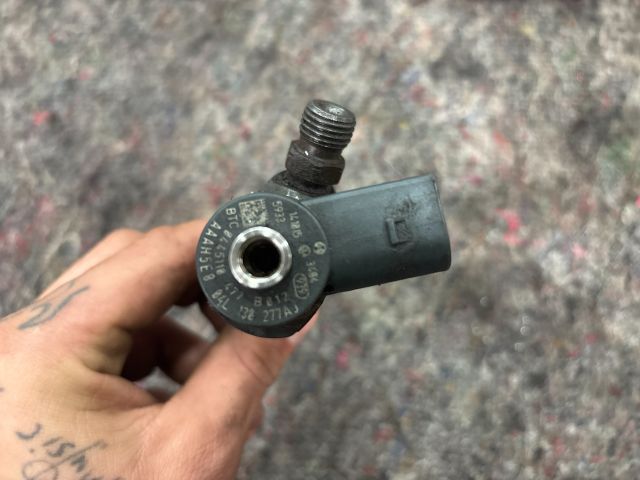 bontott SKODA OCTAVIA III Porlasztó (1 db)