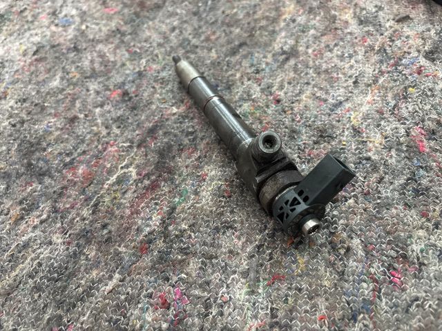 bontott SKODA OCTAVIA III Porlasztó (1 db)