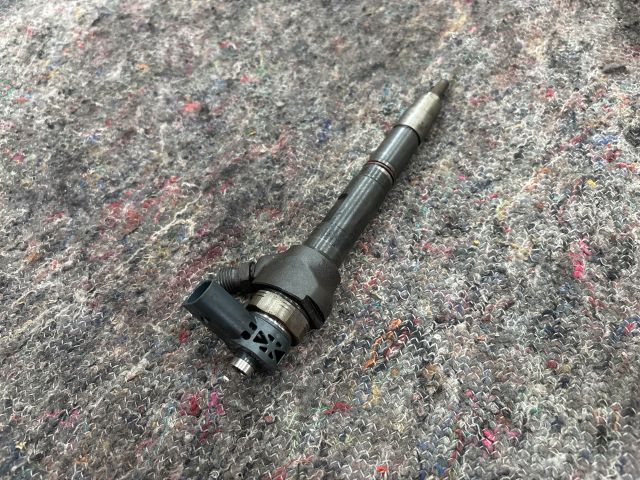 bontott SKODA OCTAVIA III Porlasztó (1 db)