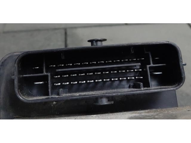 bontott SKODA OCTAVIA III ABS Kocka