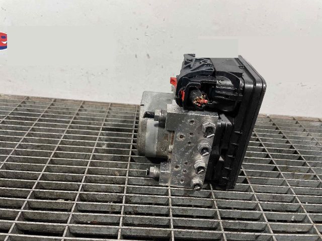 bontott SKODA OCTAVIA III ABS Kocka