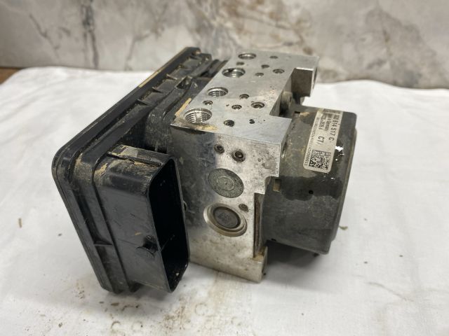 bontott SKODA OCTAVIA III ABS Kocka