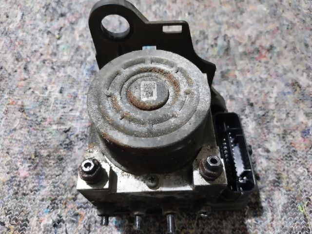 bontott SKODA OCTAVIA III ABS Kocka