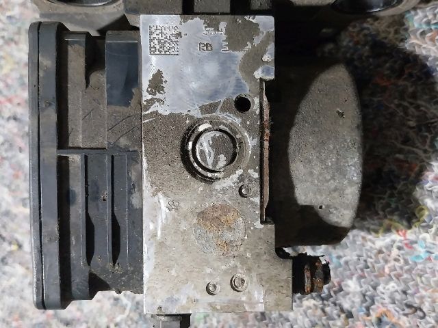 bontott SKODA OCTAVIA III ABS Kocka