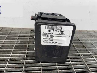 bontott SKODA OCTAVIA III ABS Kocka