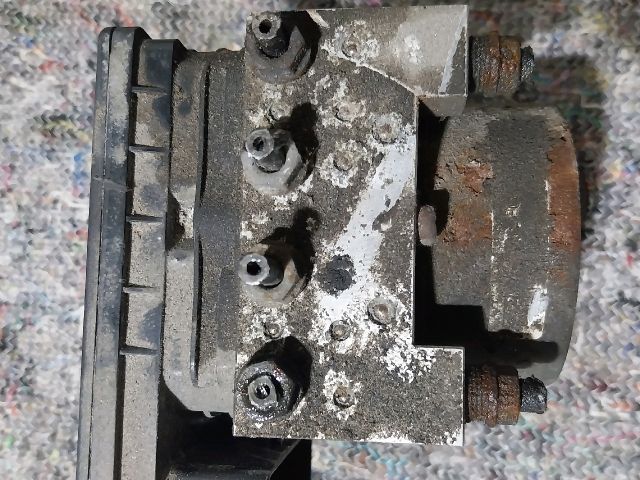 bontott SKODA OCTAVIA III ABS Kocka