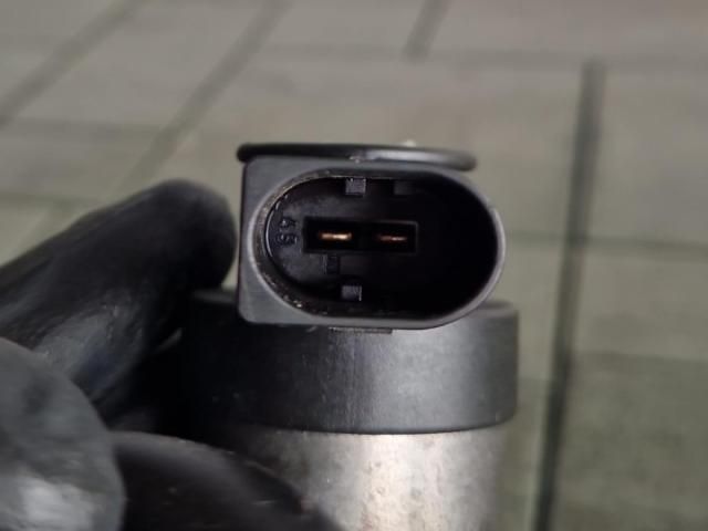 bontott SKODA OCTAVIA III Adagoló