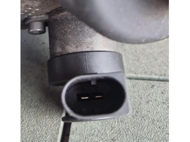 bontott SKODA OCTAVIA III Adagoló