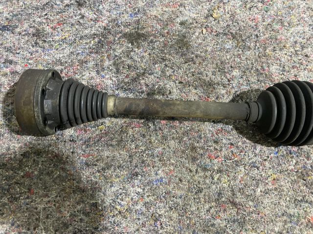 bontott SKODA OCTAVIA III Bal Féltengely