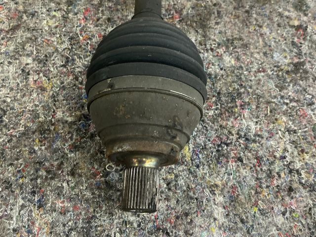 bontott SKODA OCTAVIA III Bal Féltengely