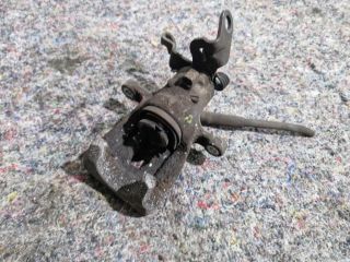 bontott SKODA OCTAVIA III Bal hátsó Féknyereg Munkahengerrel