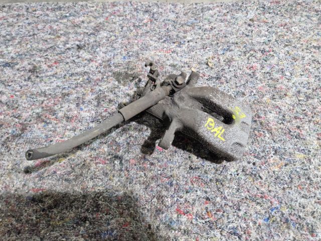 bontott SKODA OCTAVIA III Bal hátsó Féknyereg Munkahengerrel