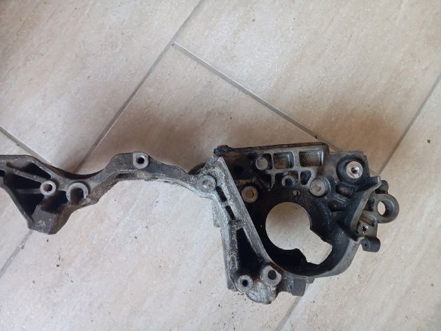 bontott SKODA OCTAVIA III Generátor Tartó Bak