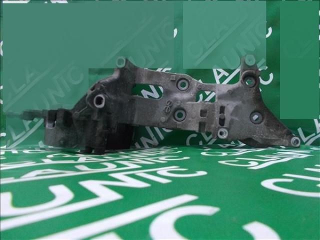 bontott SKODA OCTAVIA III Generátor Tartó Bak