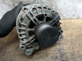 bontott SKODA OCTAVIA III Generátor