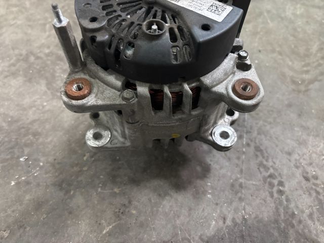 bontott SKODA OCTAVIA III Generátor