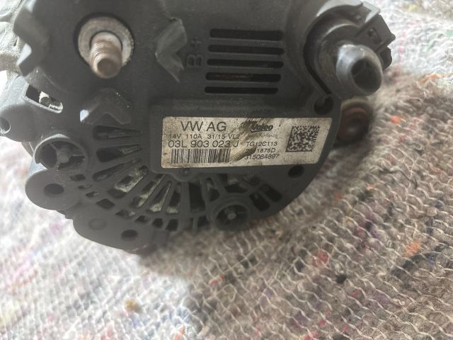 bontott SKODA OCTAVIA III Generátor