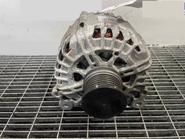 bontott SKODA OCTAVIA III Generátor