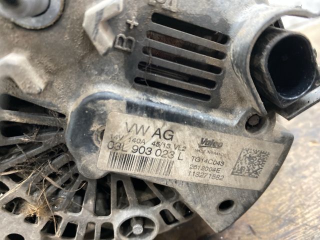 bontott SKODA OCTAVIA III Generátor