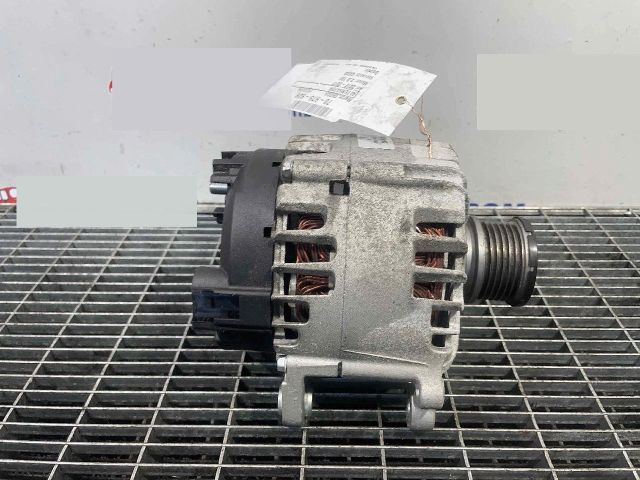 bontott SKODA OCTAVIA III Generátor