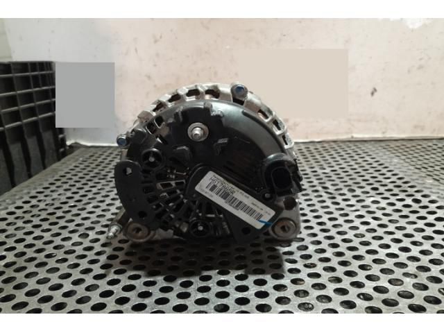 bontott SKODA OCTAVIA III Generátor