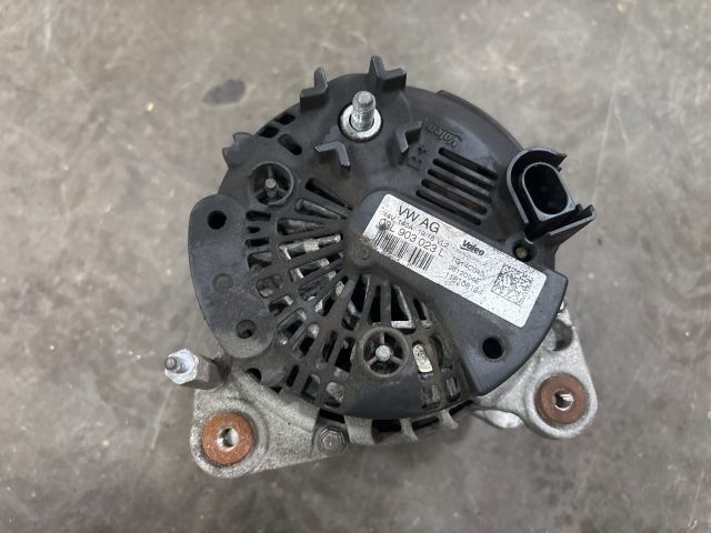 bontott SKODA OCTAVIA III Generátor