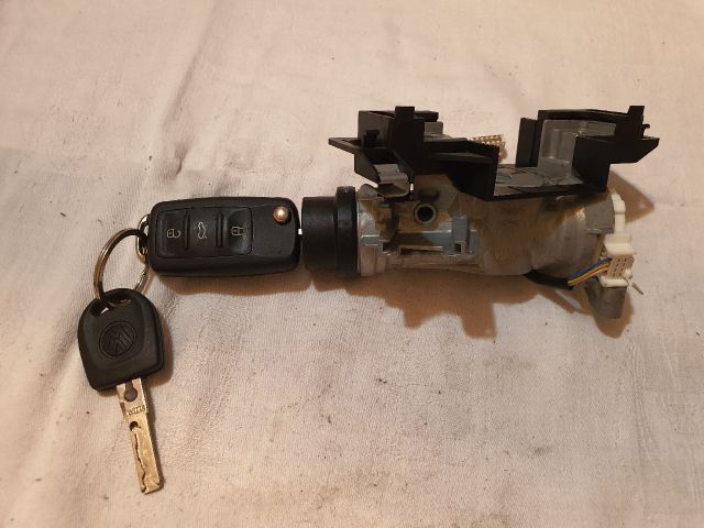 bontott SKODA OCTAVIA III Gyújtáskapcsoló Házzal