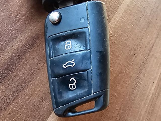 bontott SKODA OCTAVIA III Gyújtáskapcsoló Házzal