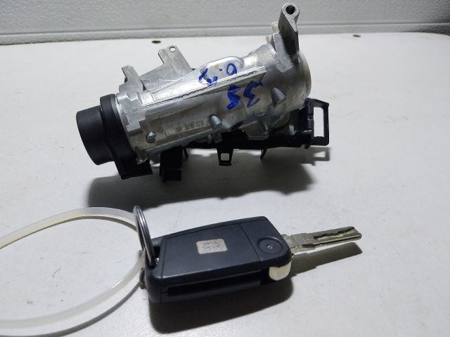 bontott SKODA OCTAVIA III Gyújtáskapcsoló Házzal