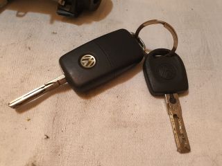 bontott SKODA OCTAVIA III Gyújtáskapcsoló Házzal