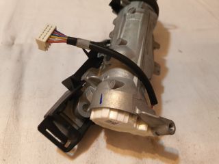 bontott SKODA OCTAVIA III Gyújtáskapcsoló Házzal