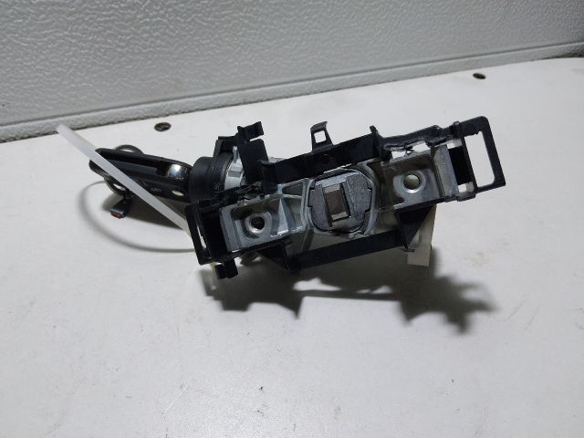 bontott SKODA OCTAVIA III Gyújtáskapcsoló Házzal