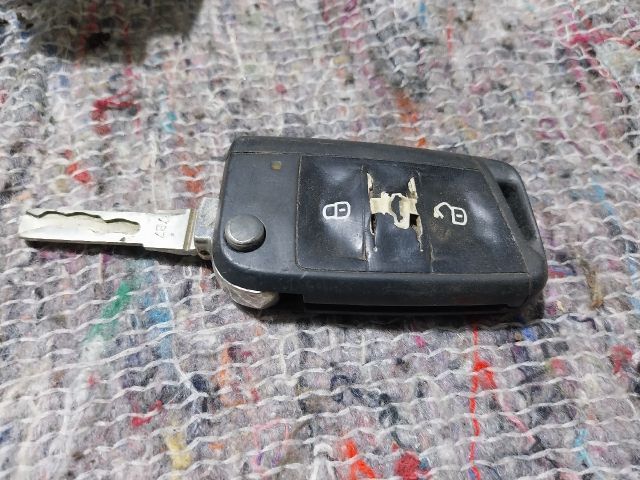 bontott SKODA OCTAVIA III Gyújtáskapcsoló Házzal