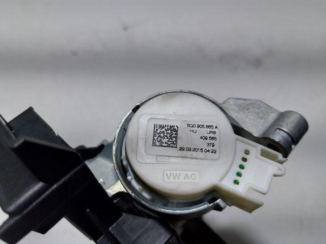 bontott SKODA OCTAVIA III Gyújtáskapcsoló Házzal