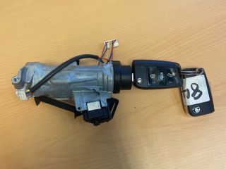 bontott SKODA OCTAVIA III Gyújtáskapcsoló Házzal