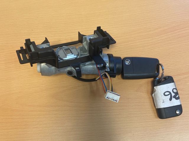 bontott SKODA OCTAVIA III Gyújtáskapcsoló Házzal